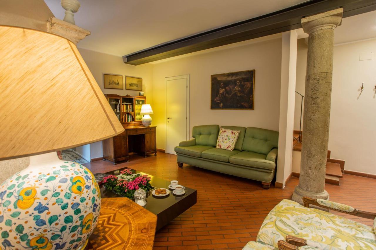 Hotel Degli Oleandri Сирмионе Екстериор снимка