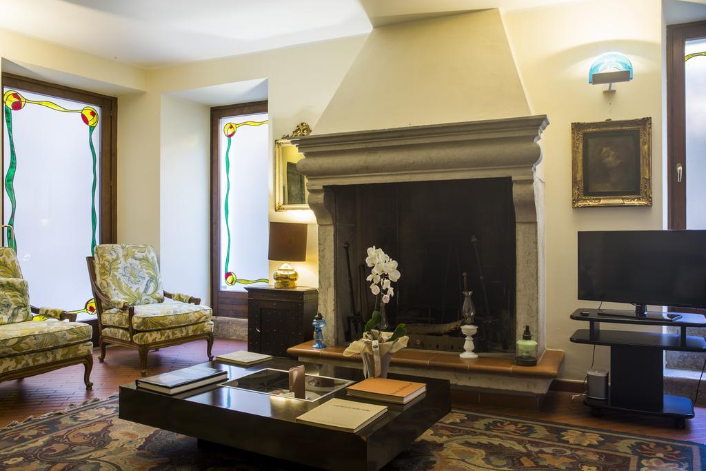 Hotel Degli Oleandri Сирмионе Екстериор снимка